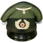 Vroege oorlogsuitgifte NCO's medische dienst vizier hoed