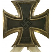Cruz de hierro de primera clase, forma redondeada
