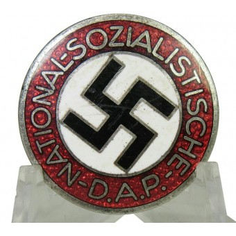 NSDAP: n jäsenmerkki, hopeinen M1/102 RZM. Napinläpän versio. Espenlaub militaria
