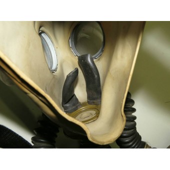 Gasmask BS met SHM1 rubberen masker, filter MO-2 en draagtas. Espenlaub militaria