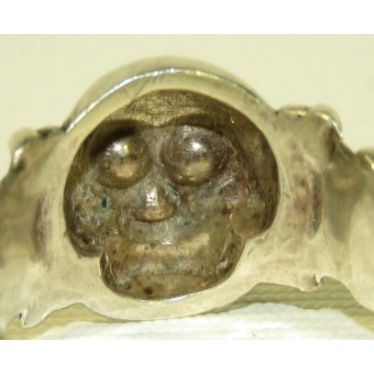 Traditionnel anneau de crâne allemand, en argent sterling. Espenlaub militaria