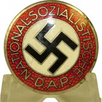 M1 / 63 - Steinhauer & Lück, Lüdenscheid NSDAP badge de membre. Espenlaub militaria