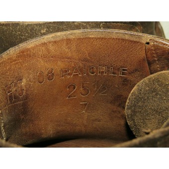 Sveitsin valmistettu GebirgsJäger -kengät. Espenlaub militaria