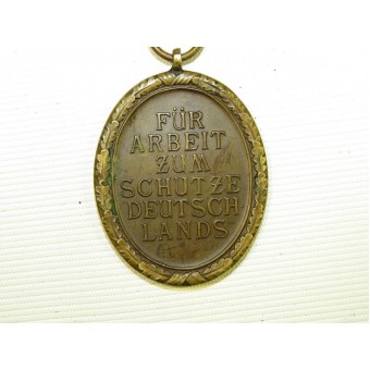 Westwall-Medaille mit Band, postfrisch. Espenlaub militaria