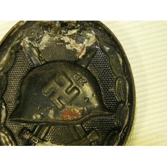 W.Hobacher, 32 Meded Wound Badge in Black. Espenlaub militaria