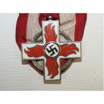 Honneur de la brigade dincendie Seconde Guerre mondiale allemande croix avec le groupe, 2ème classe. Espenlaub militaria