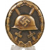 1939 wound badge in black, early type. 
