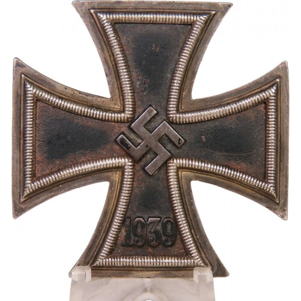 Eisernes Kreuz 1. Klasse 1914 an gewölbte Ausführung an doppelter
