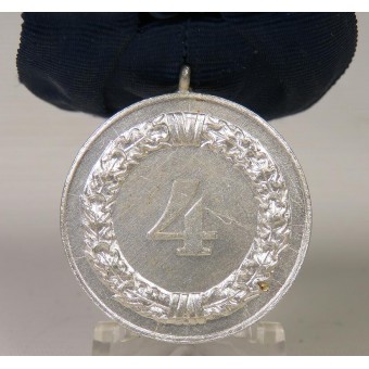 Service Faithfull dans Medal Luftwaffe, Wehrmacht Dienstauszeichnung für 4 Jahre.. Espenlaub militaria