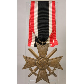 Крест за военные заслуги 1939 с мечами. Лента полной длины. Espenlaub militaria
