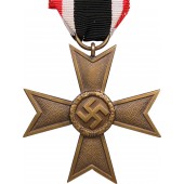 3ème Reich. Croix du mérite militaire de 1939 sans épées. Presque neuve.
