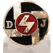 Una insignia temprana de Deutsche Jungvolk, sin marcar. enredando