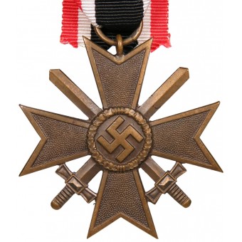 Kriegsverdienstkreuz II. Klasse 1939 MIT Schwertern.. Espenlaub militaria