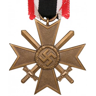 Kriegsverdienstkreuz II. Klasse 1939 mit Schwertern. Hieno. Espenlaub militaria