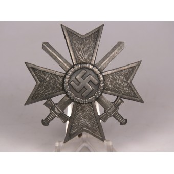 Cruz al mérito militar 1939 con espadas PKZ 4 Steinhauer & Lück. Espenlaub militaria