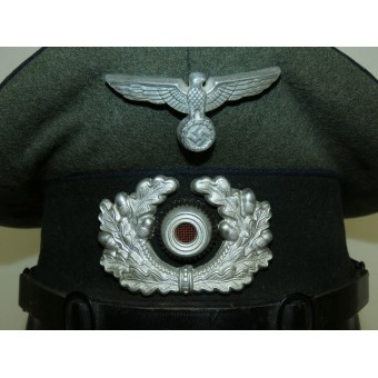 Cappello a visiera del grado inferiore del servizio sanitario e medico della Wehrmacht. Espenlaub militaria