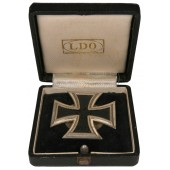 Iron Cross First Class 1939 LDO L/13 screwback