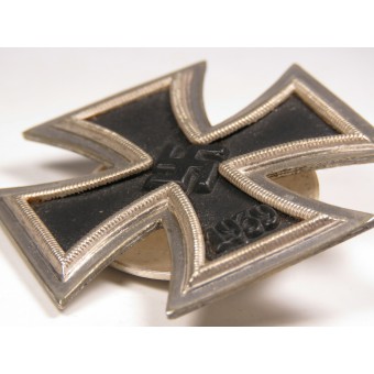 Iron Cross First Class 1939 LDO L/13 screwback. Espenlaub militaria