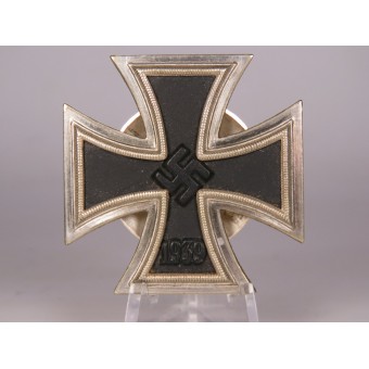 Iron Cross First Class 1939 LDO L/13 screwback. Espenlaub militaria