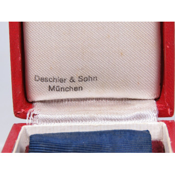 Почётный крест за верную службу 1-й степени за 40 лет в футляре. Espenlaub militaria