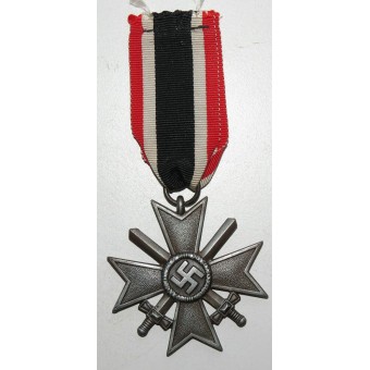 KVKII cross, 2nd class, 1939, wtih swords for combatant. Espenlaub militaria