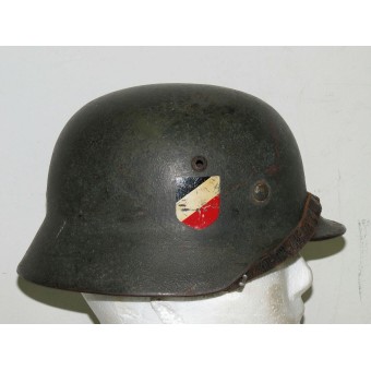 M 35 Wehrmacht Heer double-casque autocollant dans le champ rugueux camouflage. Espenlaub militaria