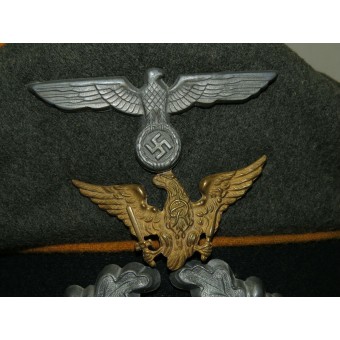 Sombrero de visera Wehrmacht caballería con el águila tradicional “Schwedter Adler”. Espenlaub militaria
