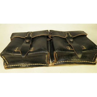 Black leather ammo pouch for G 43 Walther rifle. Espenlaub militaria