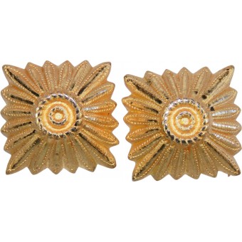 Poinçon de grade en or pour les épaulettes dofficier de la Wehrmacht, de la Luftwaffe ou des SS. Espenlaub militaria