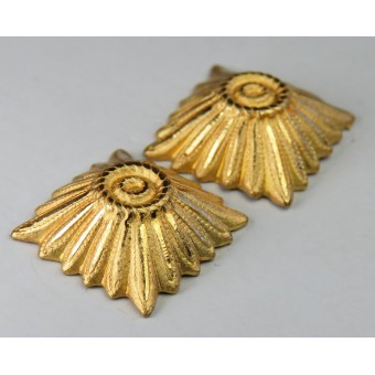 Gyllene rankpipor för axelbrädor för officerare från Wehrmacht, Luftwaffe eller SS. Espenlaub militaria
