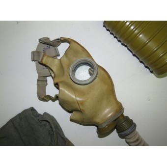 Maschera antigas RKKA BN- MT4, variante rara con la guerra presto modificato mascherare MOD-08. Espenlaub militaria