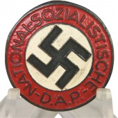 NSDAP M 1/92 RZM. NSDAP:s medlemsmärke. Tillverkad av Carl Wild