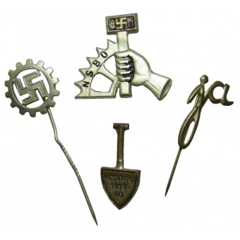 En uppsättning med 4 nazistiska märken/pins. Espenlaub militaria