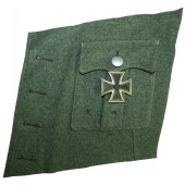 Croce di ferro di 1a classe 1939 FO su un pezzo di tunica tedesca autentica