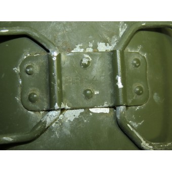 Tysk soldatflaska i filtöverdrag med aluminiumkopp. Espenlaub militaria