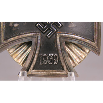 Croix de fer de 1ère classe 1939, variante à vis de C.F. Zimmermann. Espenlaub militaria