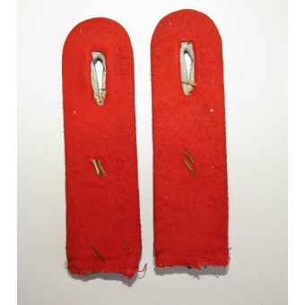 Sewn-in Shoulder Boards of a Wehrmacht Artillery Lieutenant- Beobachter. Espenlaub militaria