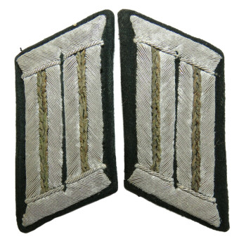 Wehrmacht infantry officer collar tabs. Espenlaub militaria