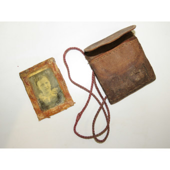 Pochette en cuir pour la plaque didentification dun soldat allemand. Espenlaub militaria