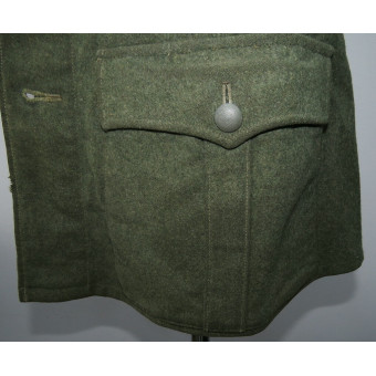 1941 Model Wehrmacht Tunic for a Funker with Shoulder Boards Lemon-Yellow Piping. Espenlaub militaria