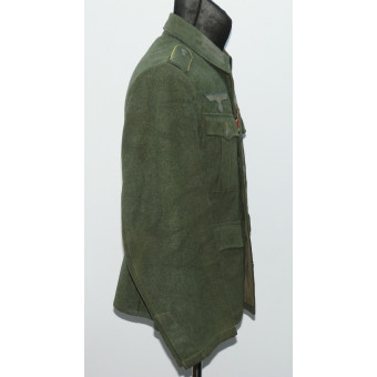 1941 Model Wehrmacht Tunic for a Funker with Shoulder Boards Lemon-Yellow Piping. Espenlaub militaria