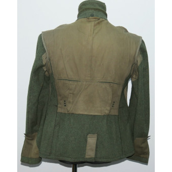 1941 Model Wehrmacht Tunic for a Funker with Shoulder Boards Lemon-Yellow Piping. Espenlaub militaria