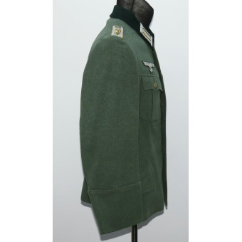 Tunic of an Oberleutnant from the 15th Reconnaissance Battalion of the Wehrmacht. Espenlaub militaria