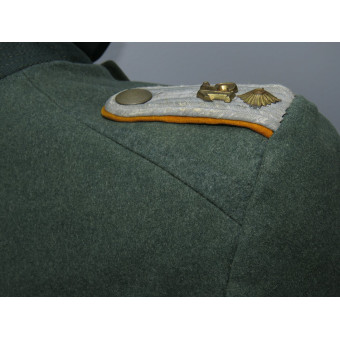 Tunic of an Oberleutnant from the 15th Reconnaissance Battalion of the Wehrmacht. Espenlaub militaria