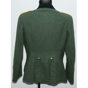 Tunic of an Oberleutnant from the 15th Reconnaissance Battalion of the Wehrmacht. Espenlaub militaria