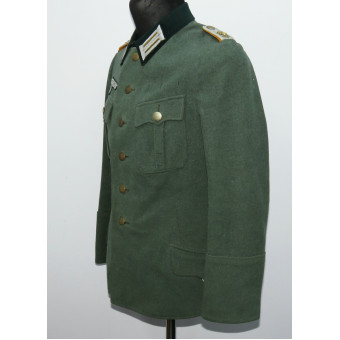 Tunic of an Oberleutnant from the 15th Reconnaissance Battalion of the Wehrmacht. Espenlaub militaria