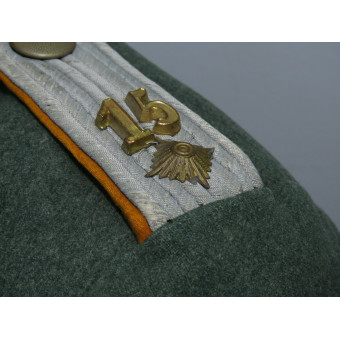 Tunic of an Oberleutnant from the 15th Reconnaissance Battalion of the Wehrmacht. Espenlaub militaria