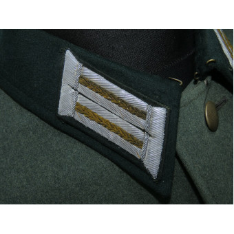 Tunic of an Oberleutnant from the 15th Reconnaissance Battalion of the Wehrmacht. Espenlaub militaria