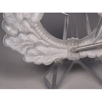 Aluminium oak leaf wreath for a Wehrmacht Heer visor cap. Espenlaub militaria