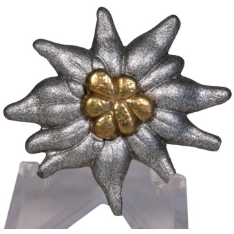 Metal Cap Insignia Gebirgsjäger for visor. Espenlaub militaria